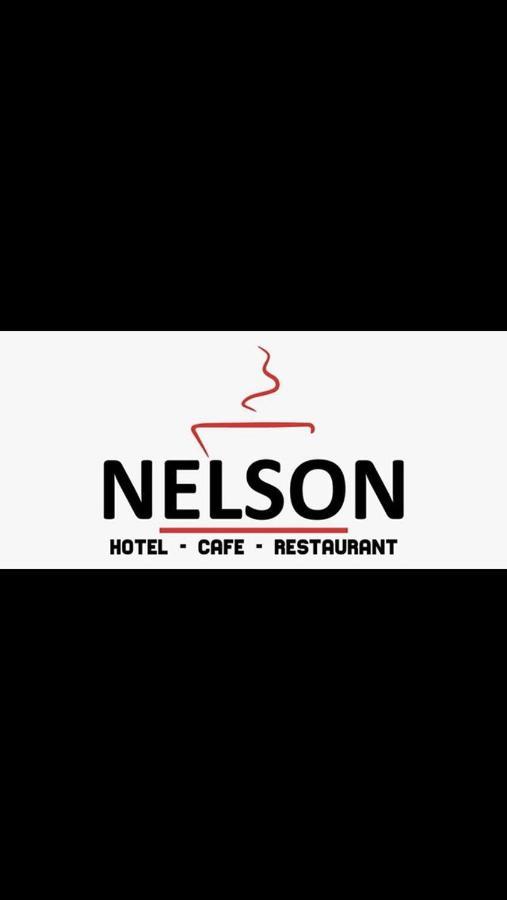 Hotel Nelson М'Дик Екстериор снимка